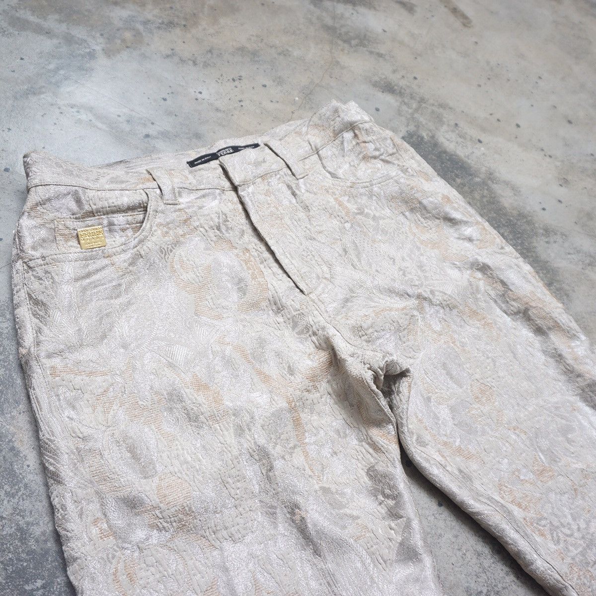 Gianfranco Ferre × Vintage Vintage Gianfranco Ferree Floral woven Pant Size 28" / US 6 / IT 42 - 3 Thumbnail