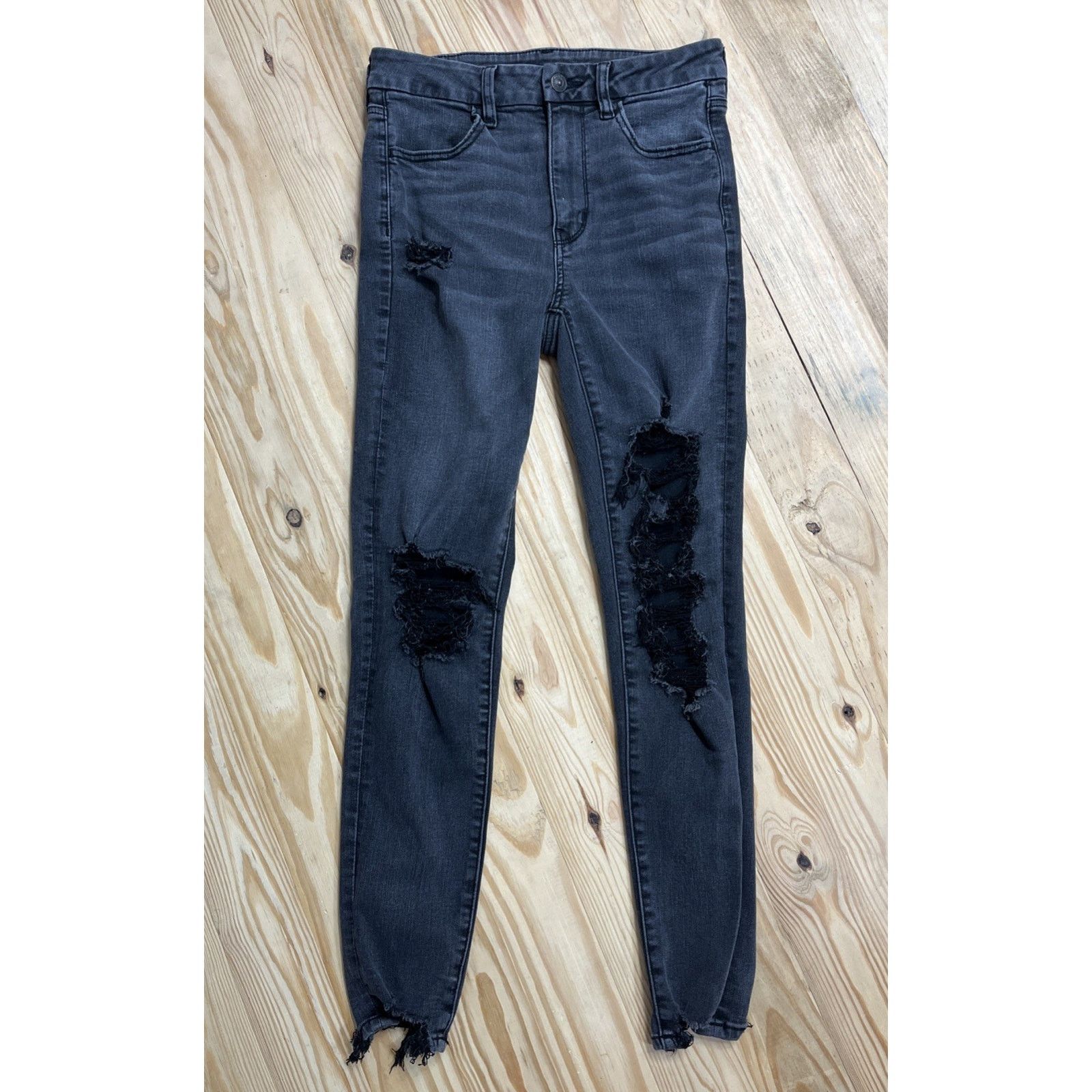 American Eagle Outfitters American Eagle Forever Soft Distressed Jeans 6 Jegging Black Size 28" / US 6 / IT 42 - 1 Thumbnail