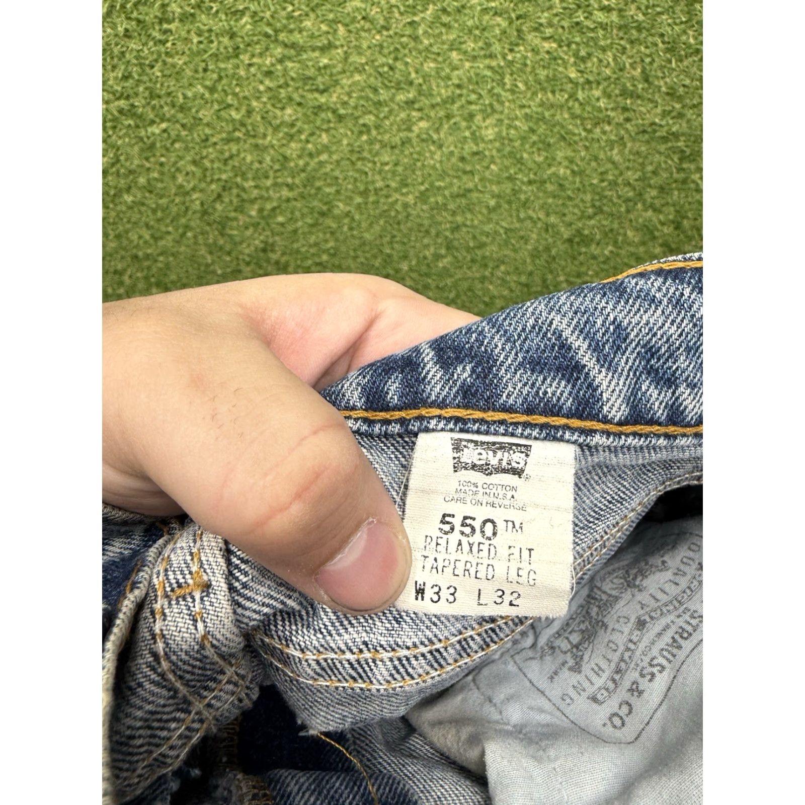 Levi's VINTAGE Levi's 550 Jeans Mens 33x32 Blue Denim Relaxed Tapered USA 90s Jeans Mens 90s Levi's 550 Size US 33 - 4 Thumbnail