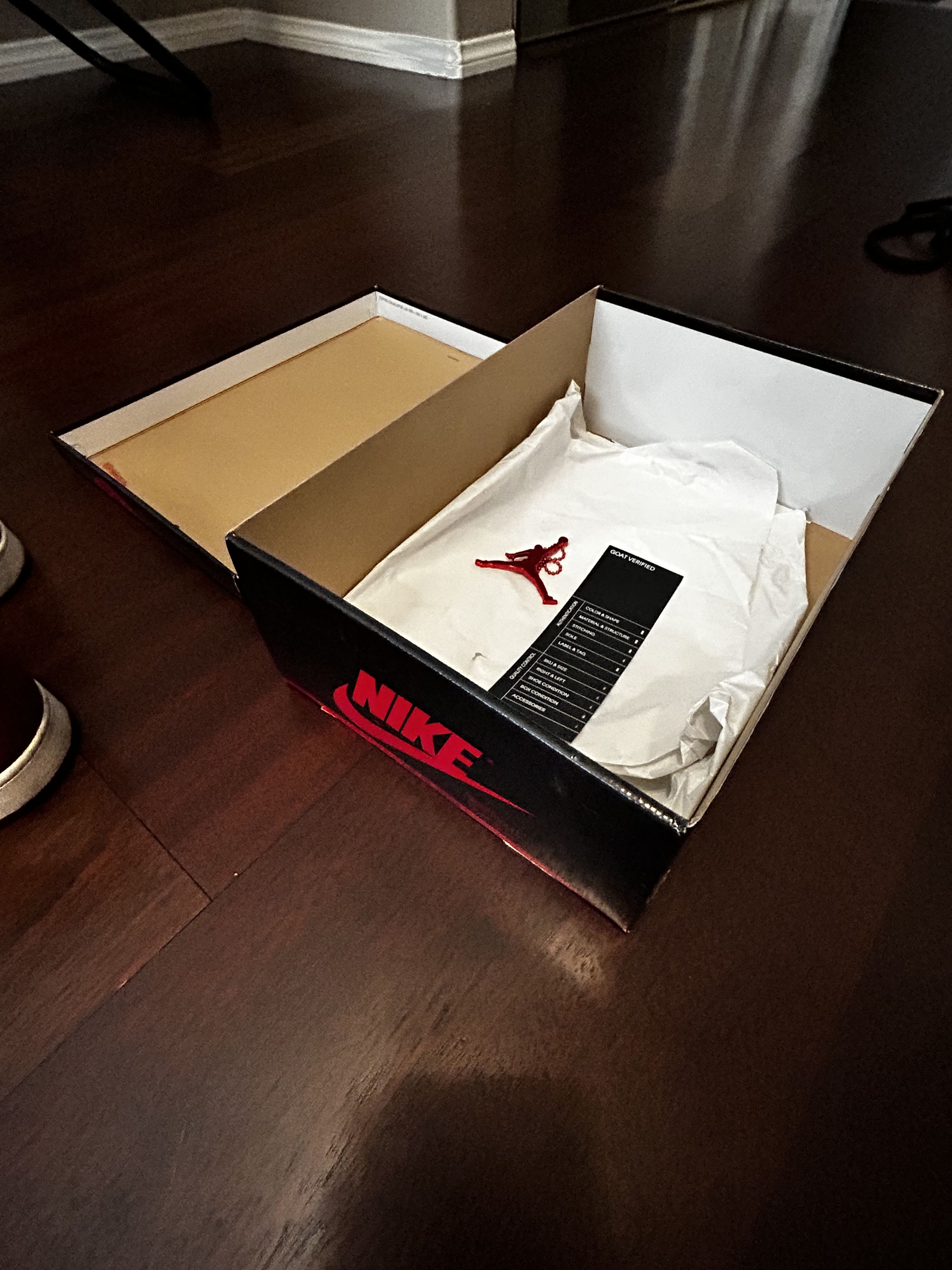 Nike Nike Jordan 1 Patent Bred - Size 10.5 Mens -Lightly Used Size US 10.5 / EU 43-44 - 14 Thumbnail