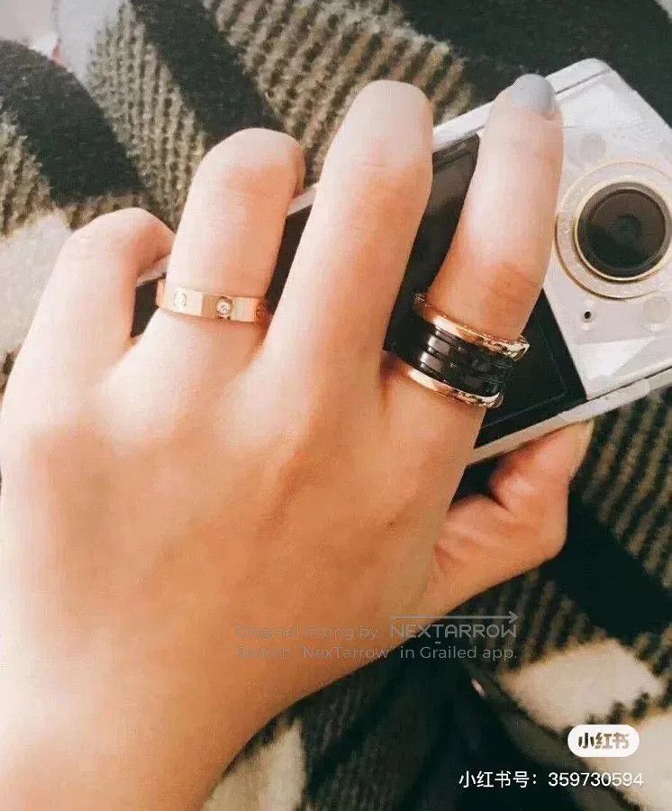 Bvlgari Bulgari Black Ceramic Rose Gold Ring. Size ONE SIZE - 6 Thumbnail