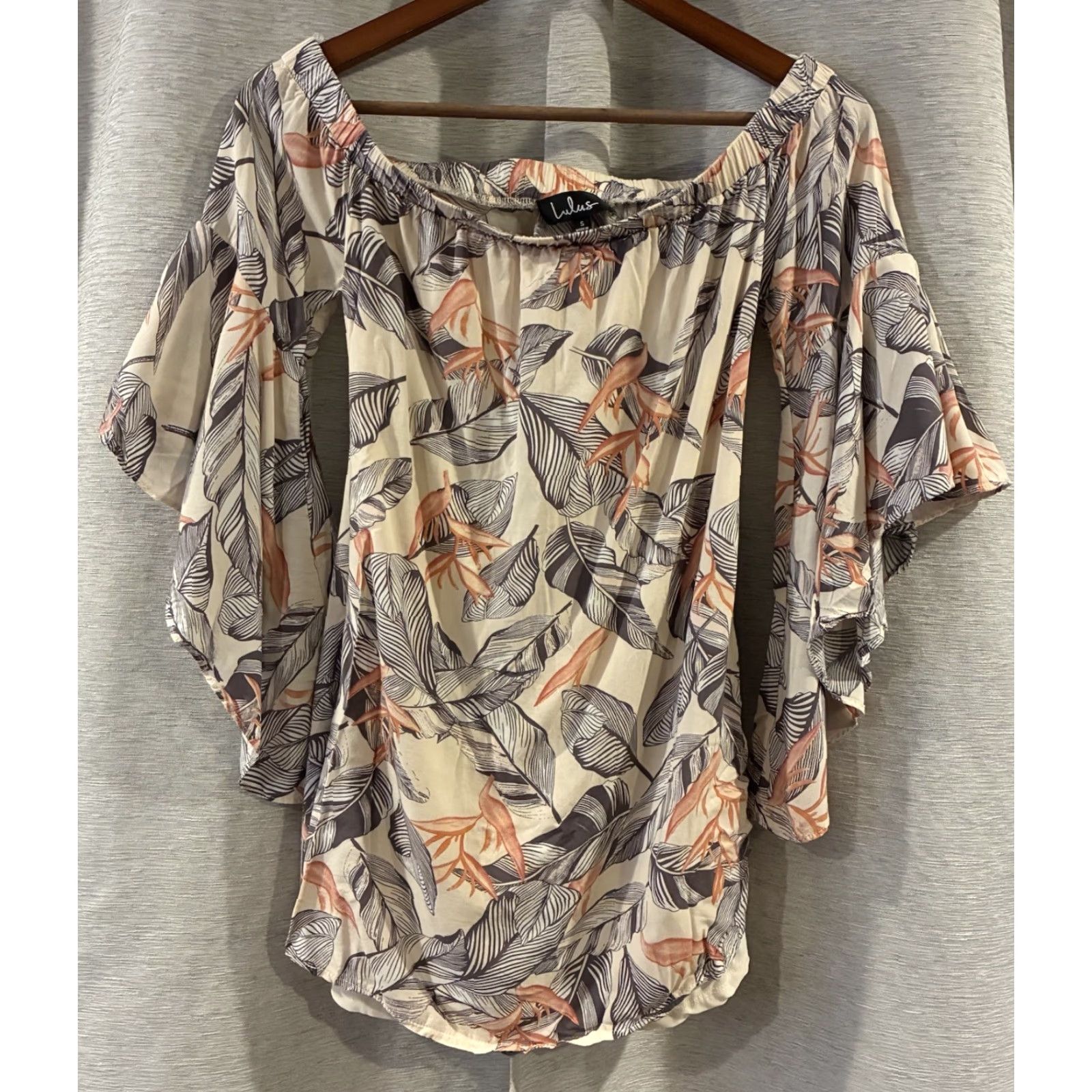 Lulus Lulus Blouse Shirt Womens Multicolor 100% Rayon Boat Neck Long Sleeve Size S Regular Tunic Floral Pattern Angell Sleeve Size S / US 4 / IT 40 - 3 Thumbnail