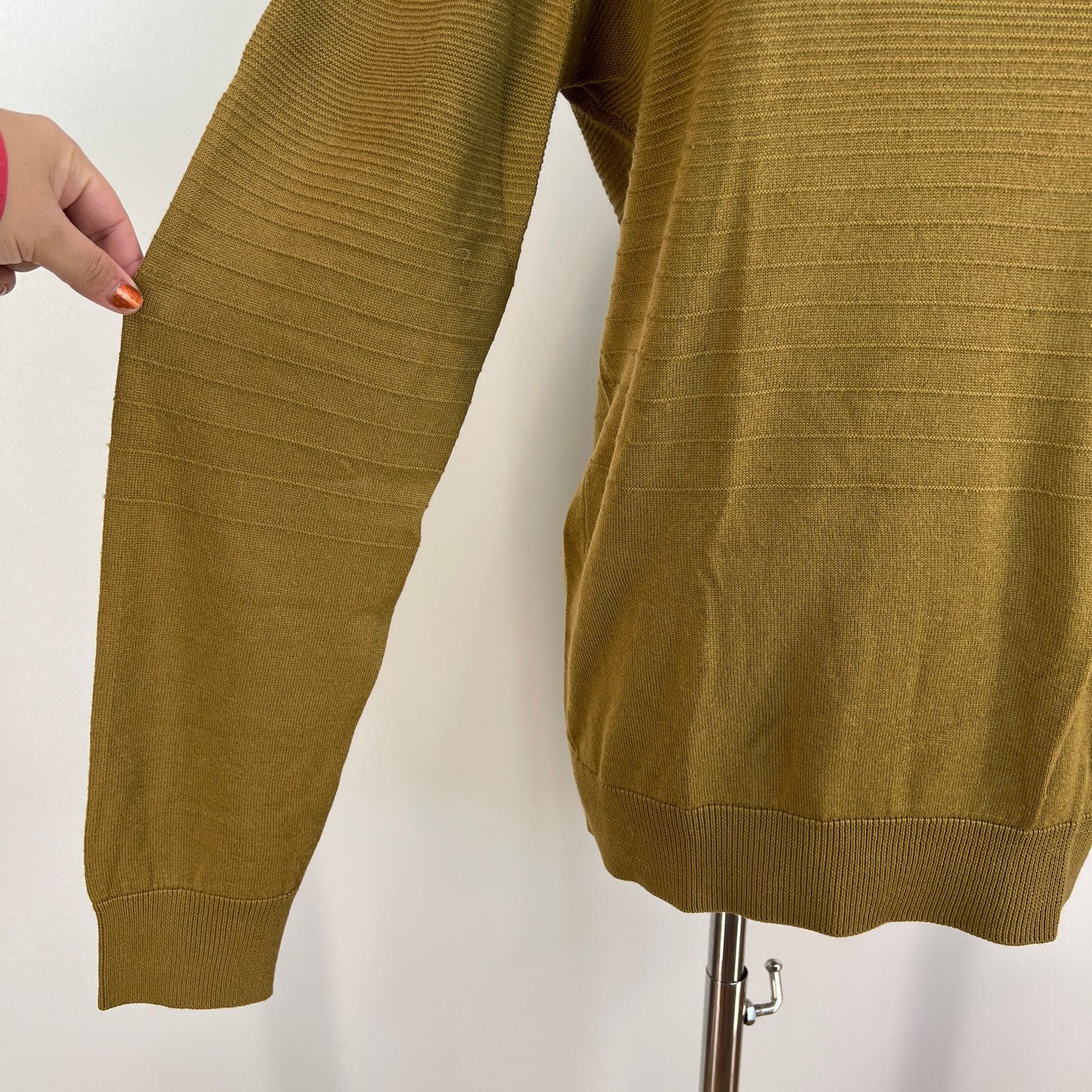 Saks Fifth Avenue Saks Fith Avenue Modern Knit Crewneck Sweater Wool Camel Tan Size S / US 4 / IT 40 - 6 Thumbnail