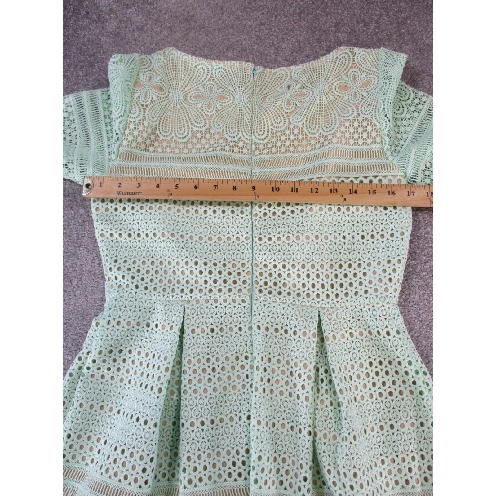 Vintage Soshanna Dress Womens 8 Blouson Short Sleeve Round Neck Embroidered Green Beige Polyester - Dress Length Short - 8 - Green - Blouson - Womens Size M / US 6-8 / IT 42-44 - 5 Thumbnail