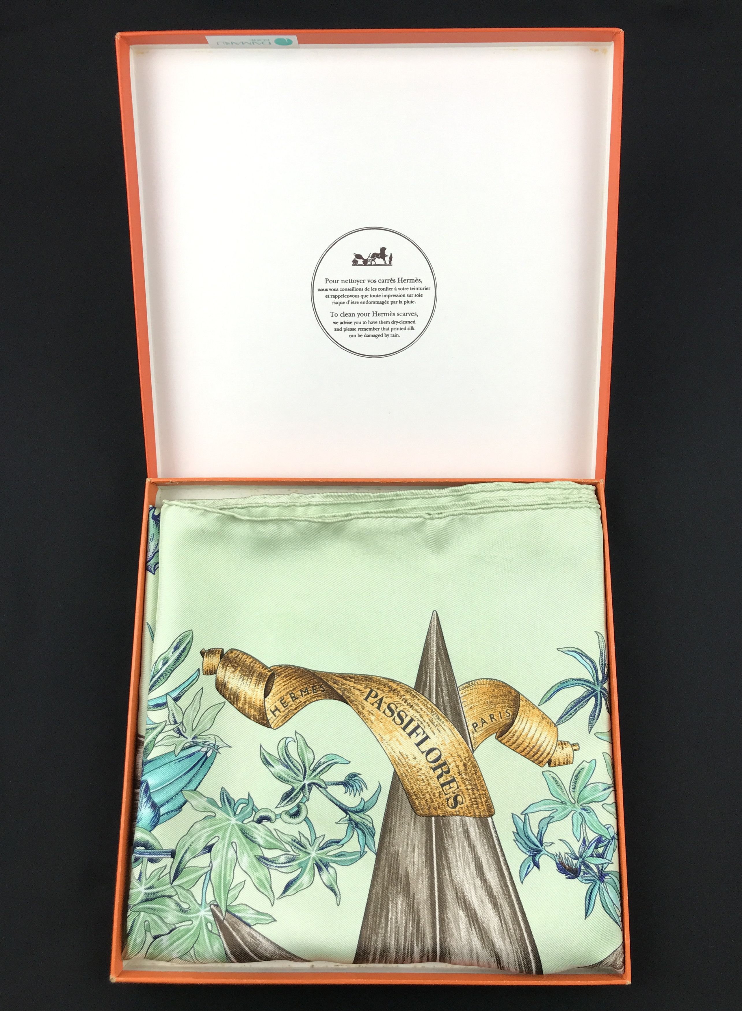 Hermes Vintage Hermes Silk Scarf With Box Size ONE SIZE - 1 Thumbnail
