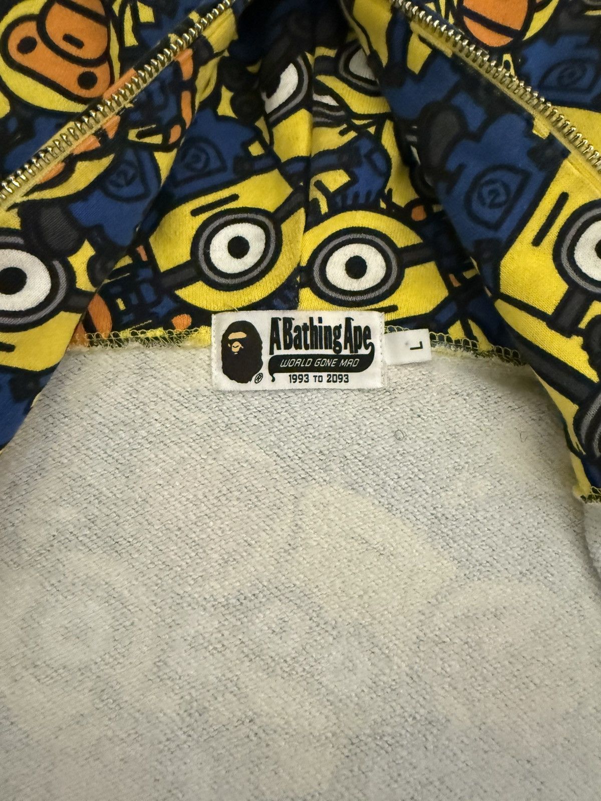 Bape BAPE x MINIONS HOODIE Size US L / EU 52-54 / 3 - 2 Thumbnail