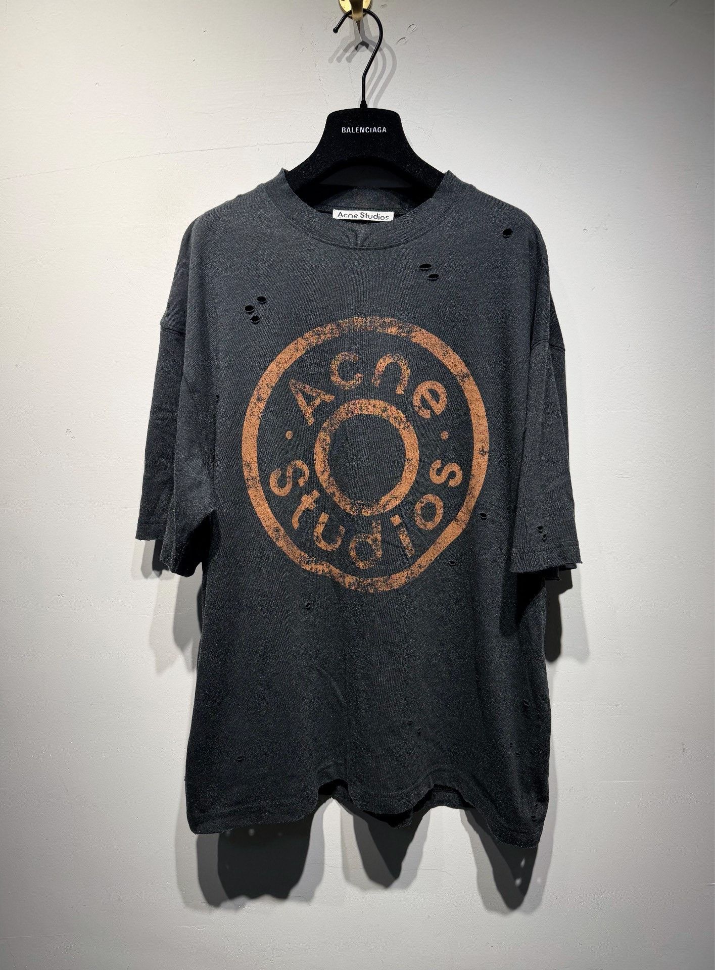 Acne Studios Acne Studios Retro Graphic T-Shirt S Men Size US S / EU 44-46 / 1 - 1 Thumbnail
