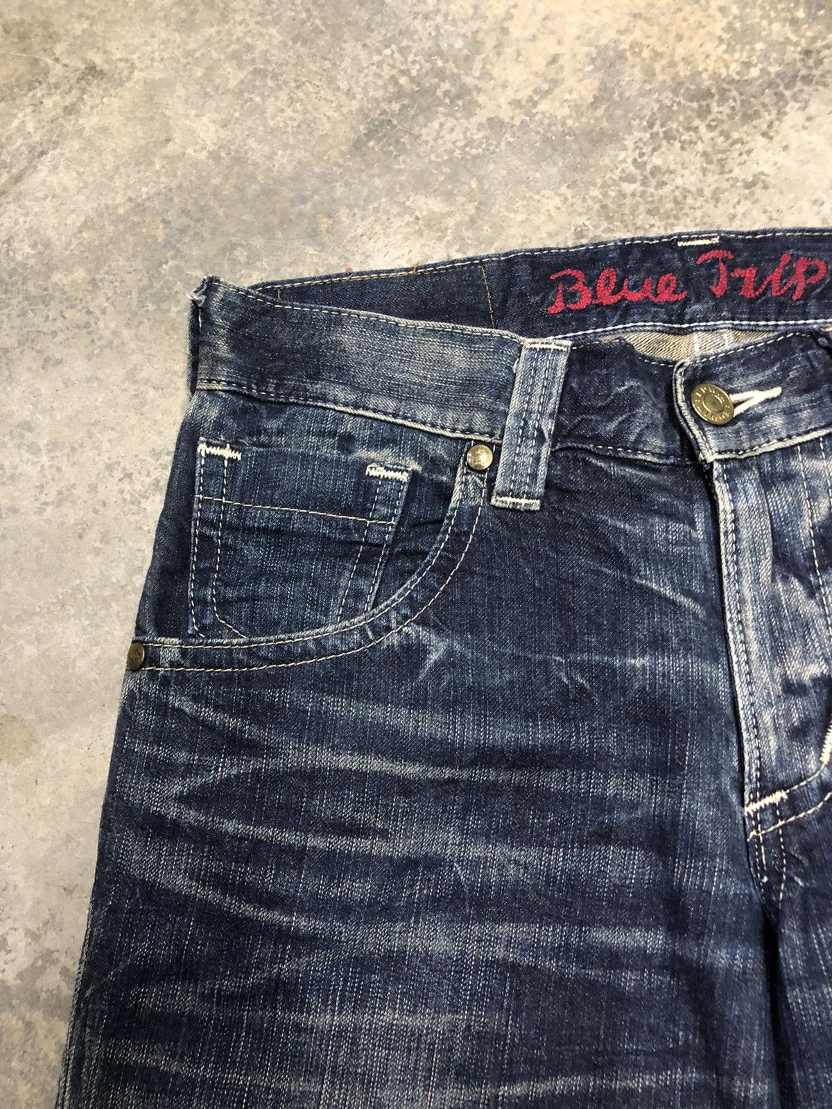 Hysteric Glamour × Japanese Brand Edwin Blue Trip Leg Twisted Washed Denim Size US 34 / EU 50 - 9 Thumbnail