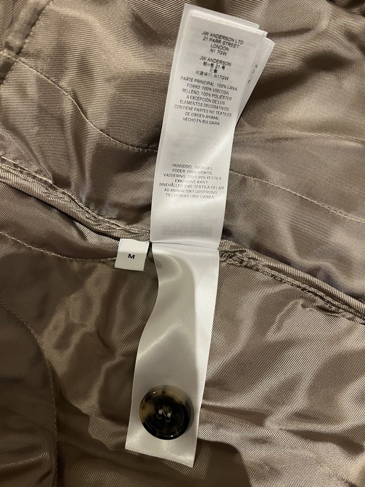 JW Anderson JW Anderson quilted button coat Beige Size M medium Wool Size US M / EU 48-50 / 2 - 18 Thumbnail