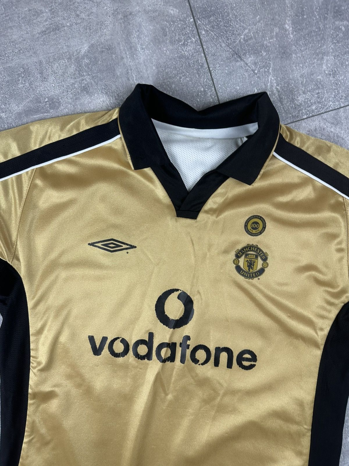 Umbro Umbro Manchester United Reversible 2001/02Away Retro Jersey Size US XS / EU 42 / 0 - 3 Thumbnail