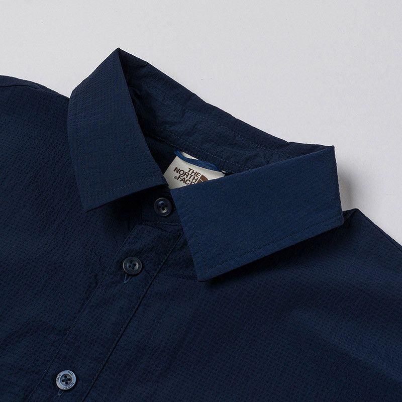 The North Face Urban Exploration SEERSUCKER SHIRT Size US M / EU 48-50 / 2 - 12 Thumbnail