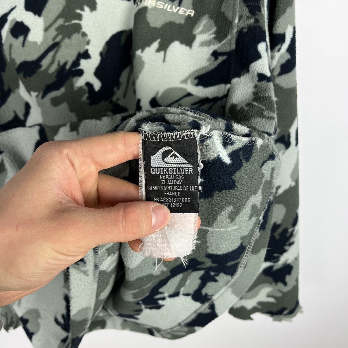 Quiksilver Vintage Y2K Quiksilver Camo Fleece Sweatshirt Outdoor Hiking Size US XS / EU 42 / 0 - 14 Thumbnail