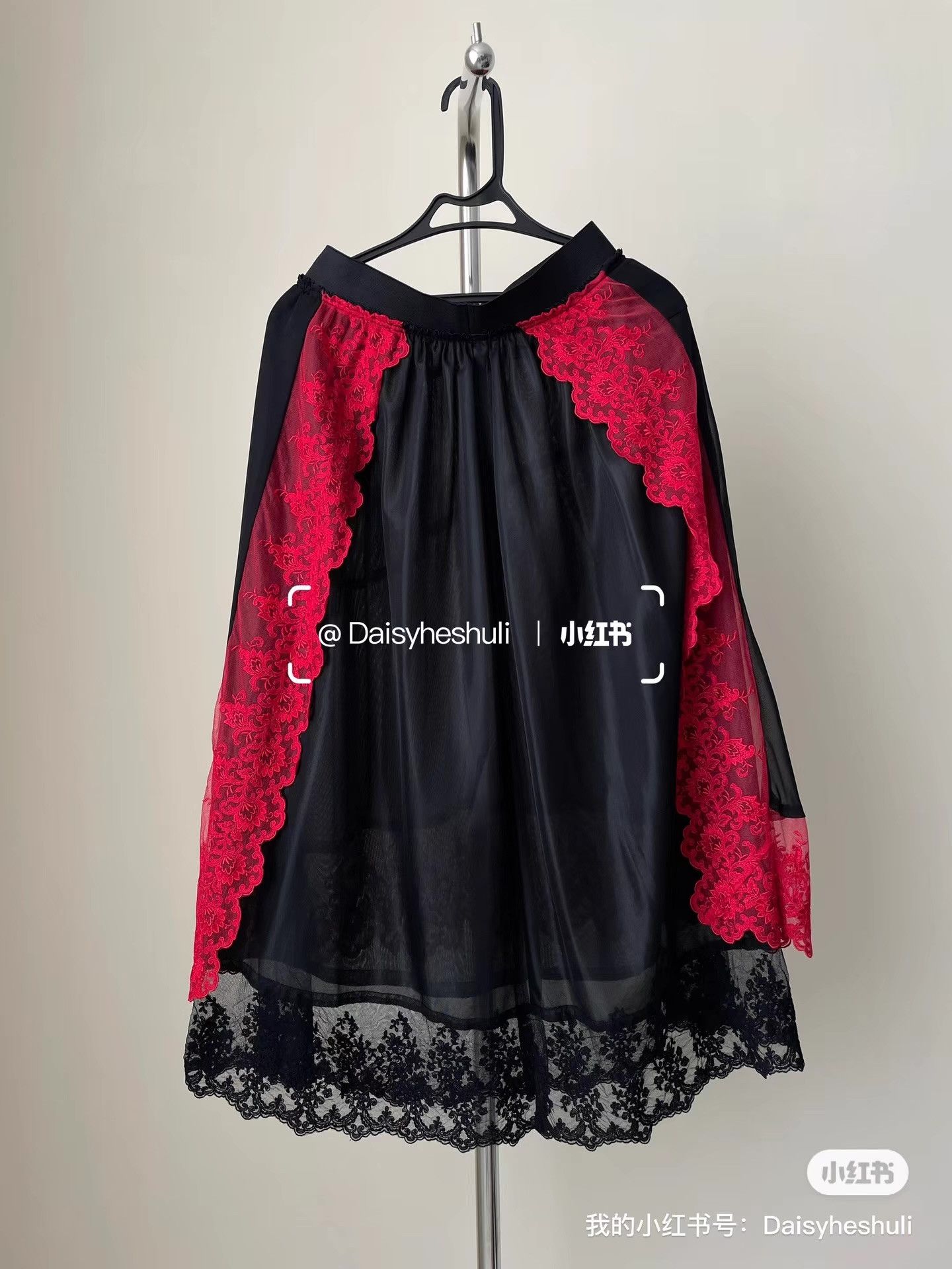 Carhartt Comme des Garçons Black & Red Mesh Skirt。Ｑ24 Size 32" / US 10 / IT 46 - 2 Thumbnail
