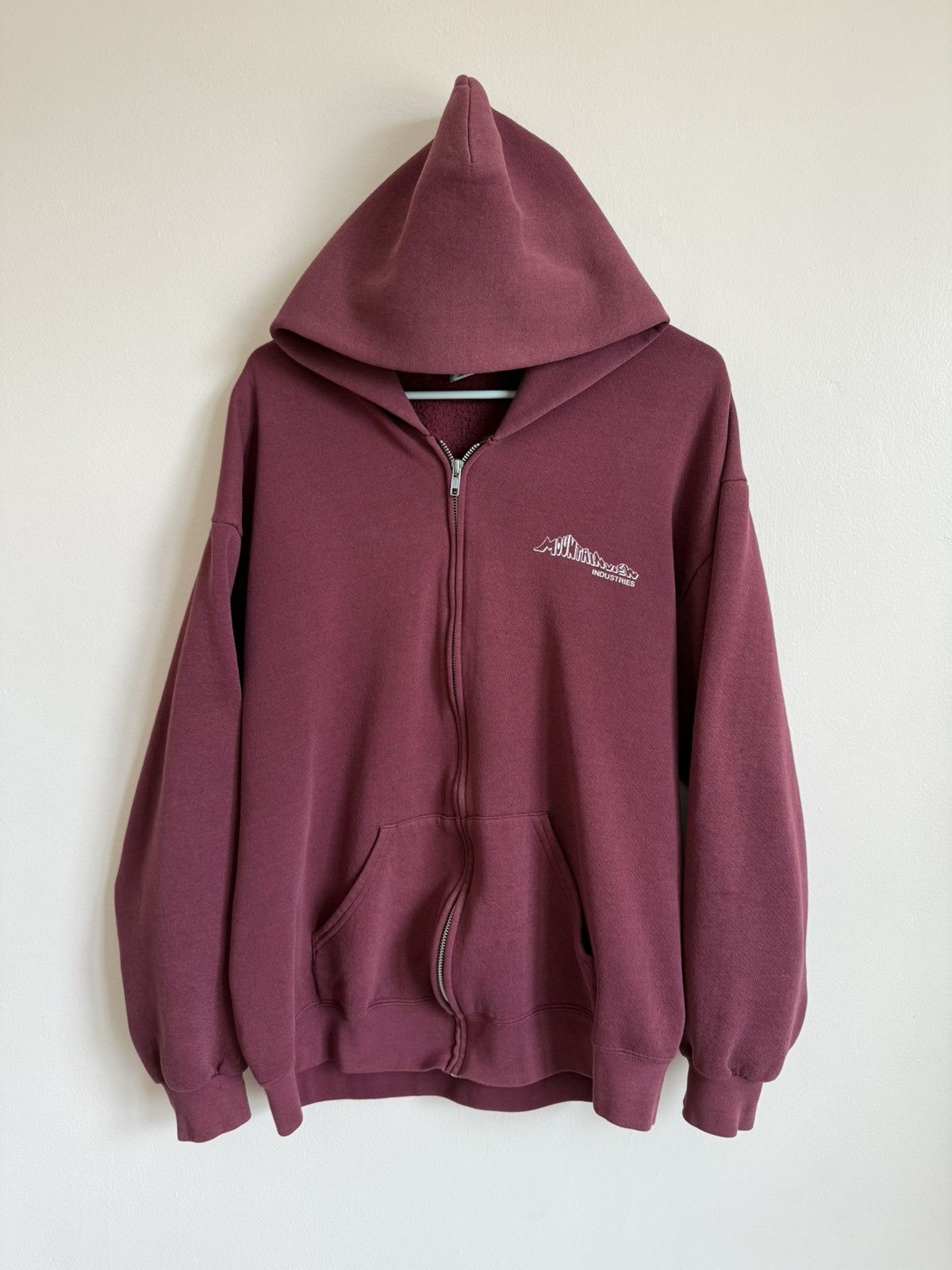 Vintage 00’s Mountain View Industries Boxy Men’s Hoodie