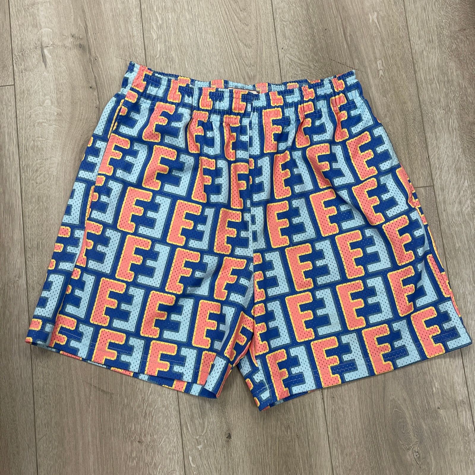 Eric Emanuel Eric Emanuel EE Pattern Basic Shorts Blue Pink Size Large L Size US 30 / EU 46 - 1 Thumbnail