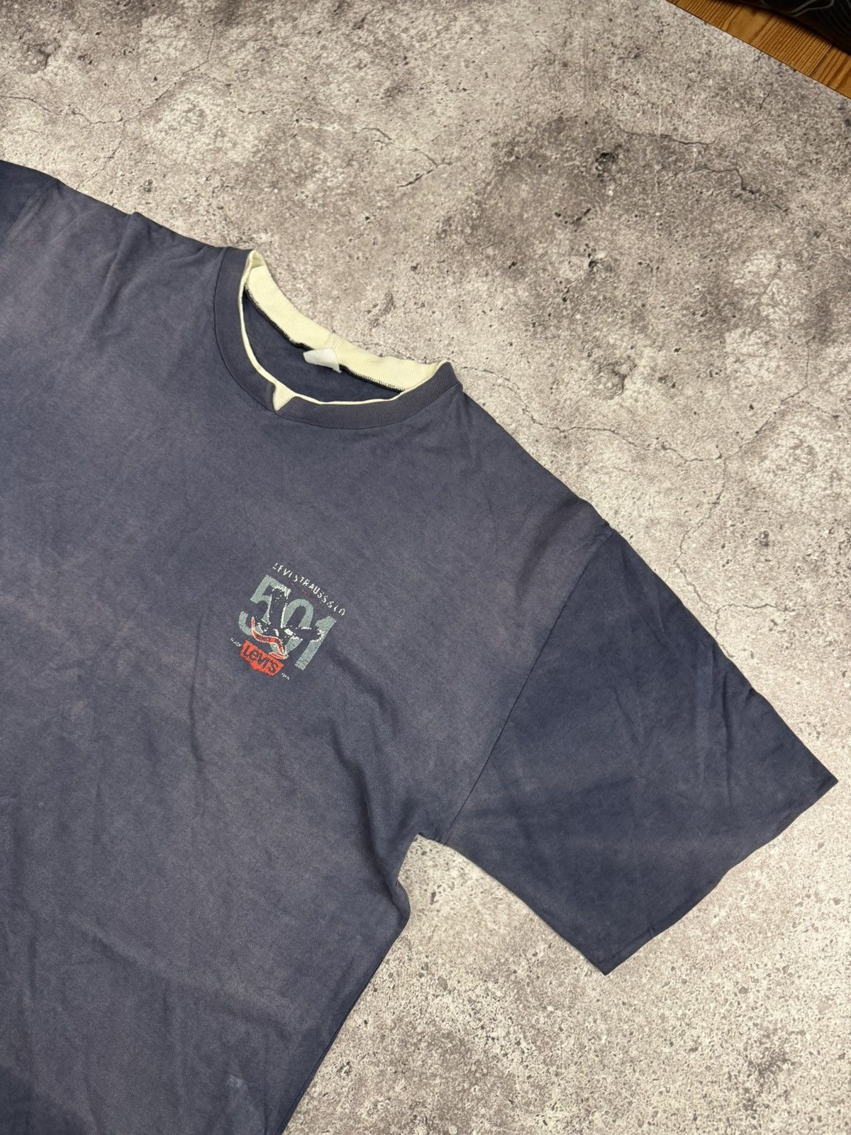 Levi's Vintage 90s Levis Single Stitch Faded Blue Boxy T-Shirt Size US L / EU 52-54 / 3 - 2 Thumbnail