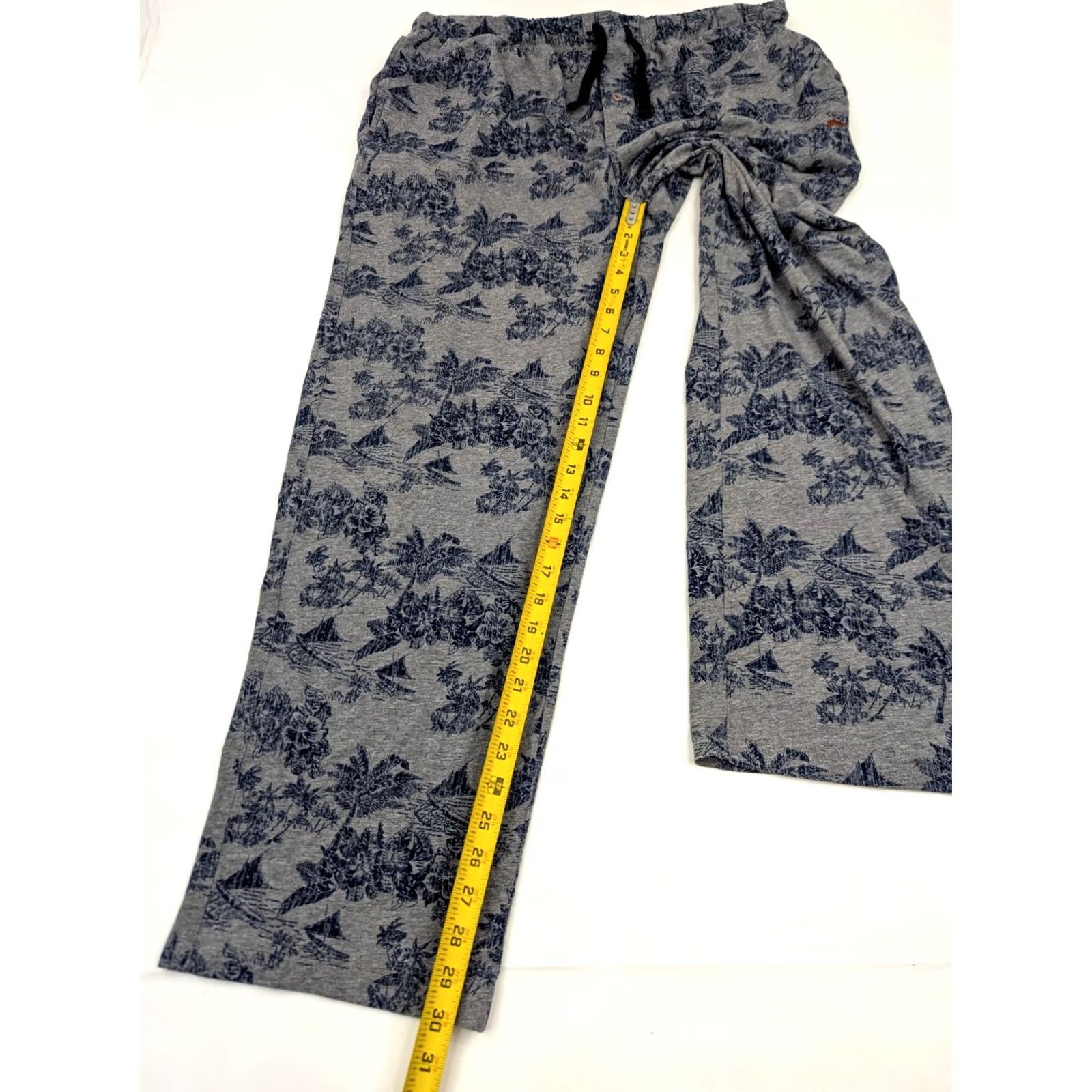 Tommy Bahama Tommy Bahama Hawaiian Tropical Lounge Pants Men XL Gray Cotton Modal Lounge Pants with Pockets Drawstring SLash Pocket 35x30 Regular Inseam 30" EUC Size US 36 / EU 52 - 3 Thumbnail