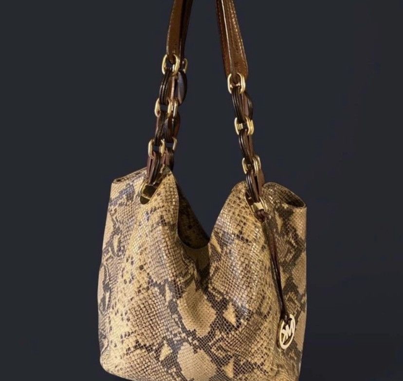 Michael Kors Michael Kors animal print shoulder handbag purse Size ONE SIZE - 1 Thumbnail