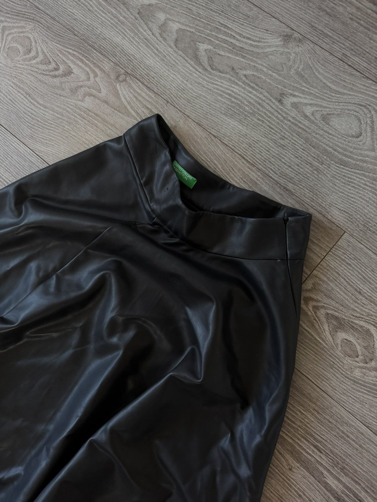 United Colors Of Benetton United Colours of Benetton Black Leather Long Skirt Size 27" / US 4 / IT 40 - 4 Thumbnail