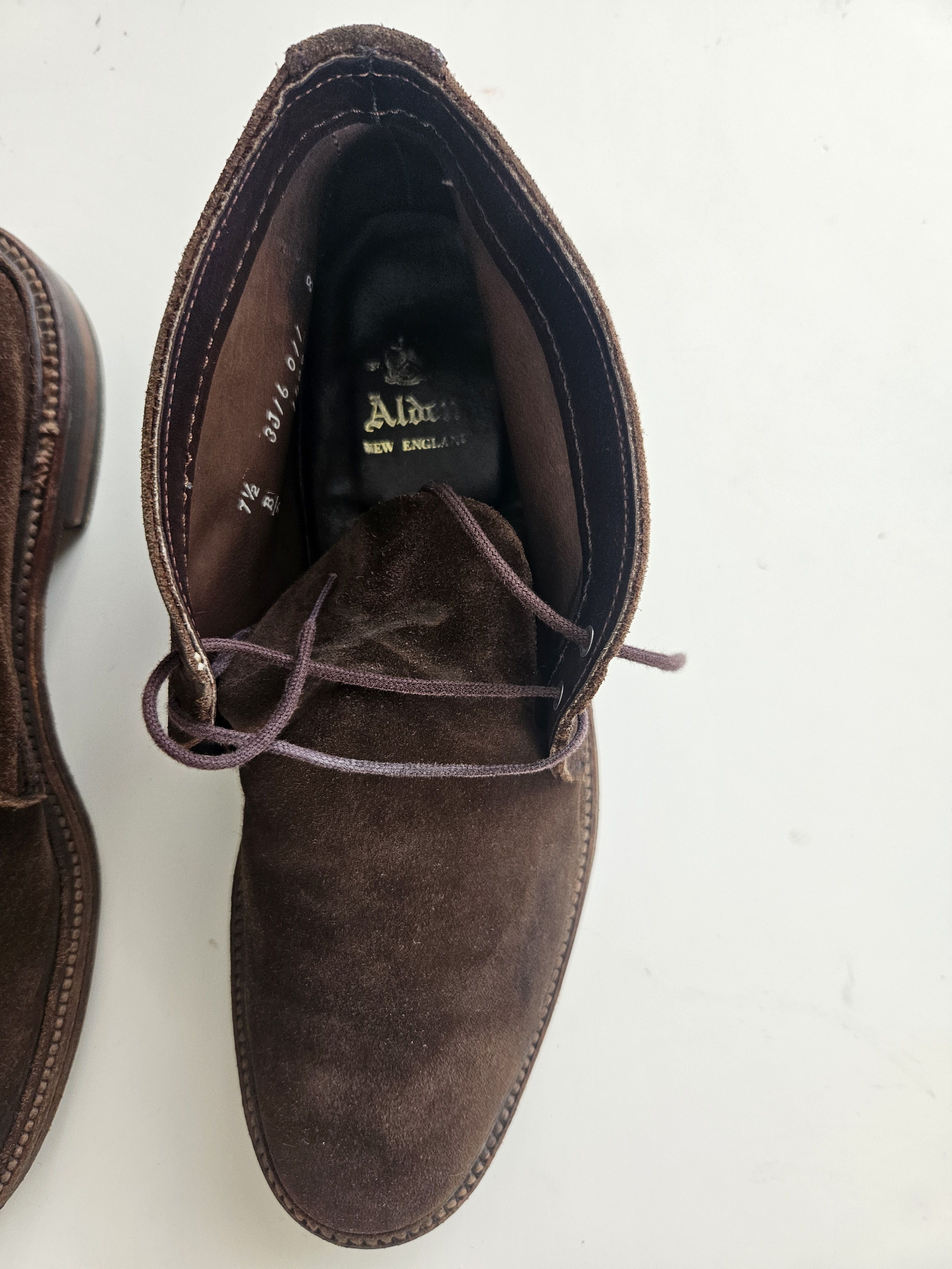 Alden × J.Crew Alden 1492 unlined chukka Size US 7.5 / EU 40-41 - 7 Thumbnail