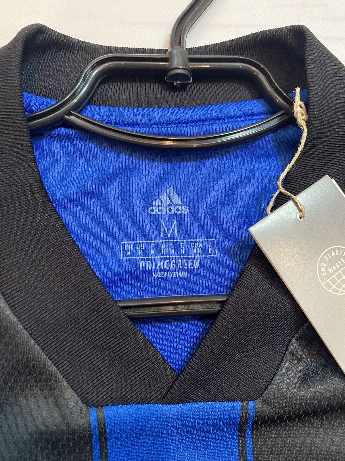 Adidas Hamburg 2021/2022 away soccer jersey y2k football t shirt Size US M / EU 48-50 / 2 - 3 Thumbnail