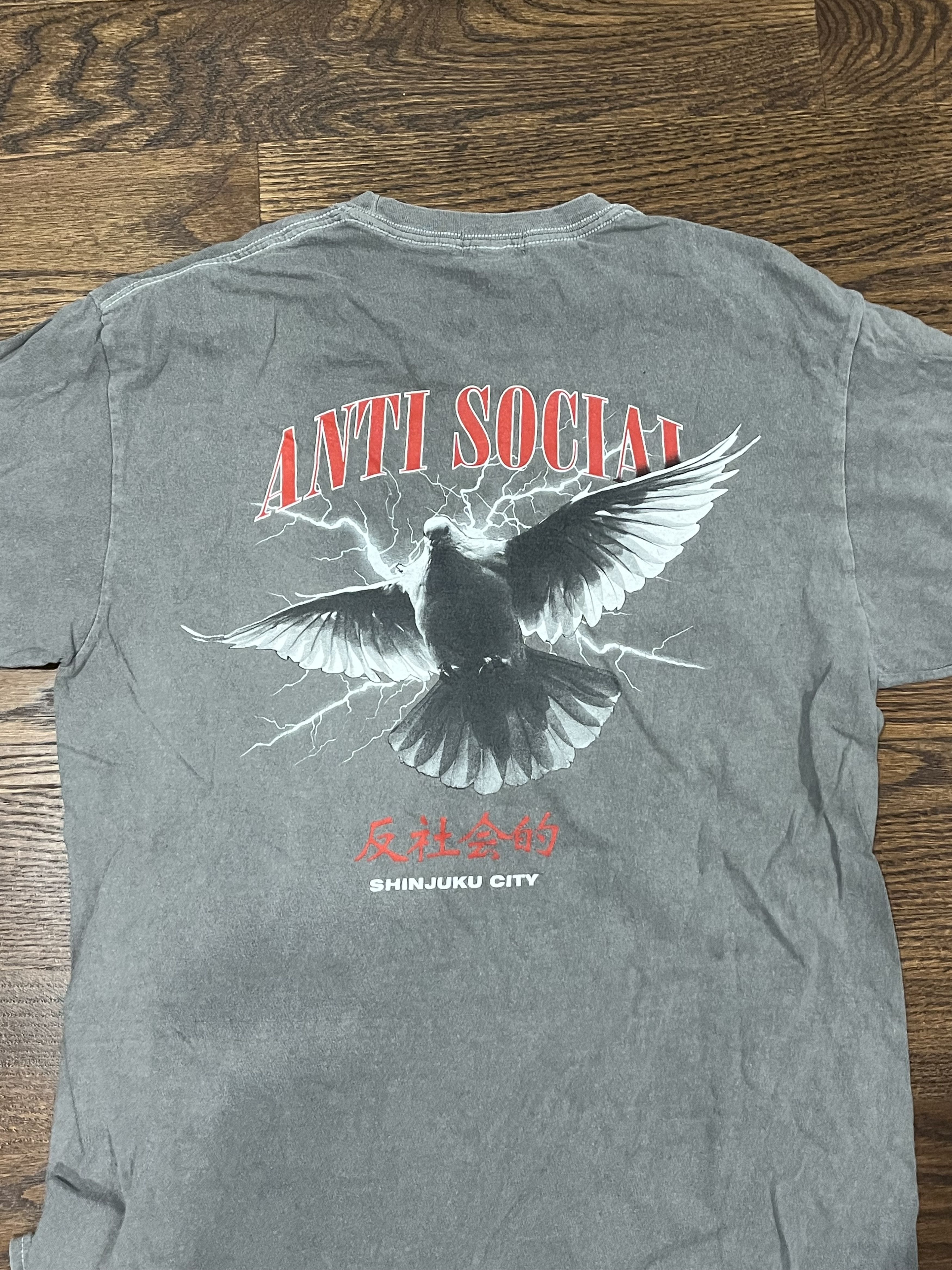 Boohoo × Vintage Shinjuku City Vintage Tee Size US S / EU 44-46 / 1 - 1 Thumbnail