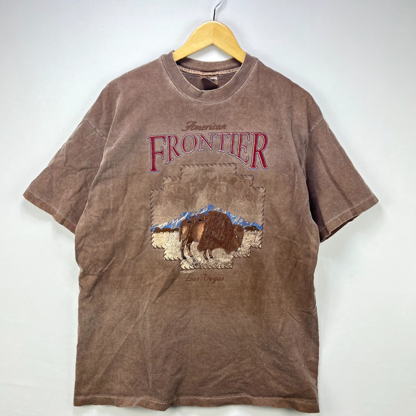 Vintage VINTAGE Buffalo Animal Nature T-shirt XL Mens Brown 90s Las Vegas Sun Single Stitch Size US XL / EU 56 / 4 - 2 Thumbnail