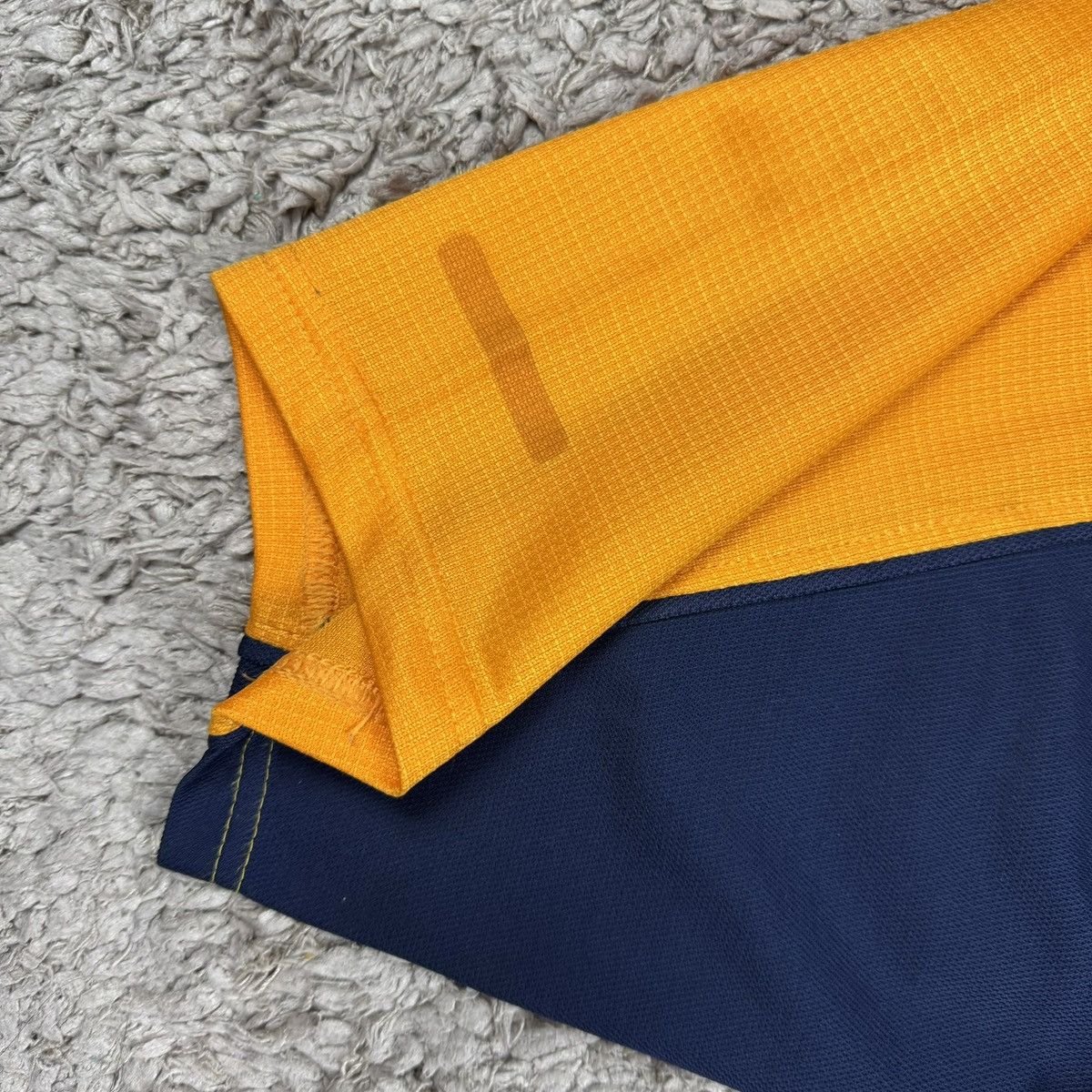 Reebok × Vintage Vintage Reebok Liverpool Away Jersey Size US M / EU 48-50 / 2 - 13 Thumbnail