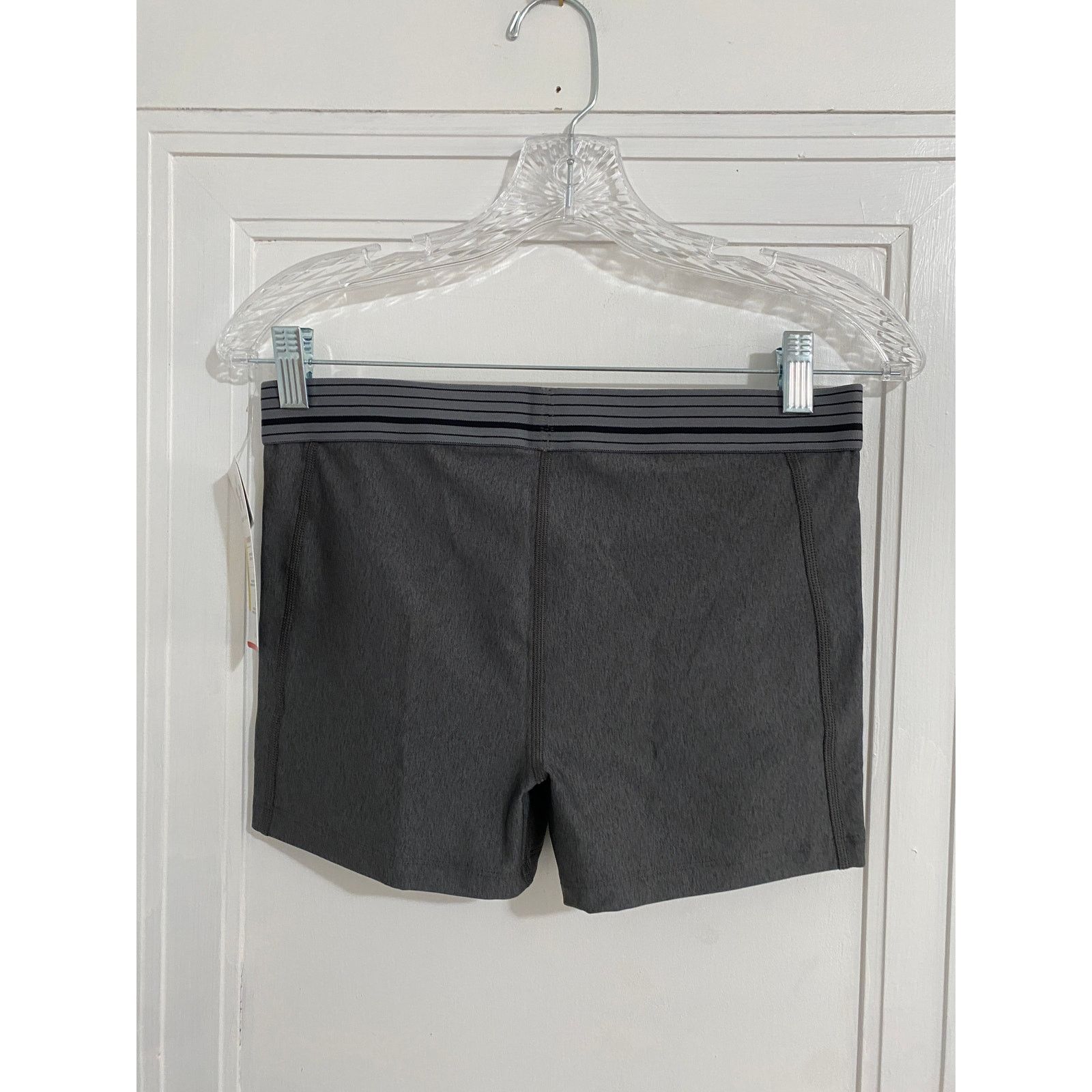 Under Armour NWT Under Armour Compression Shorts Women's Medium 3" Size 30" / US 8 / IT 44 - 5 Thumbnail