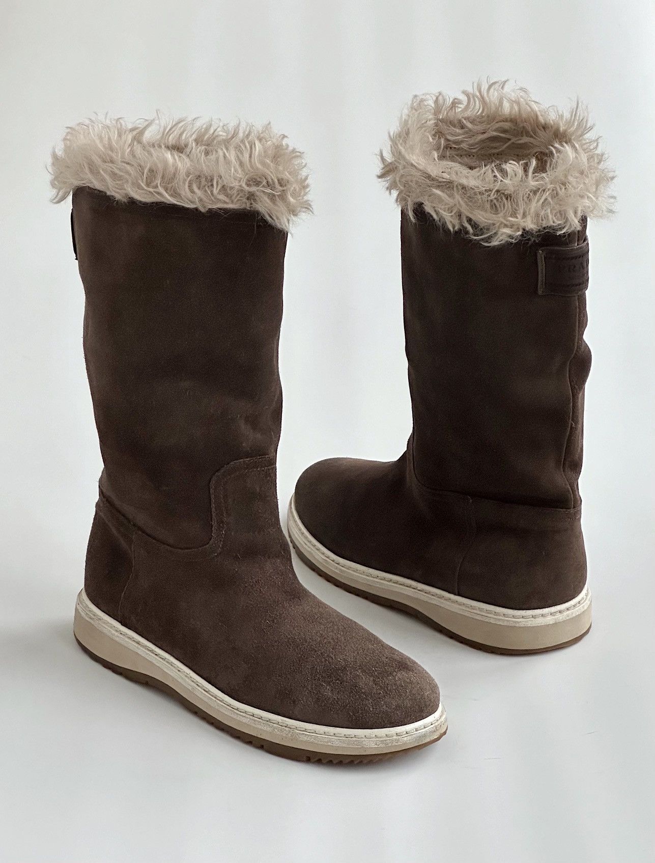 Prada *sz40* PRADA Shearling Chunky Snow Boots Vintage winter logo Size US 10 / IT 40 - 1 Thumbnail
