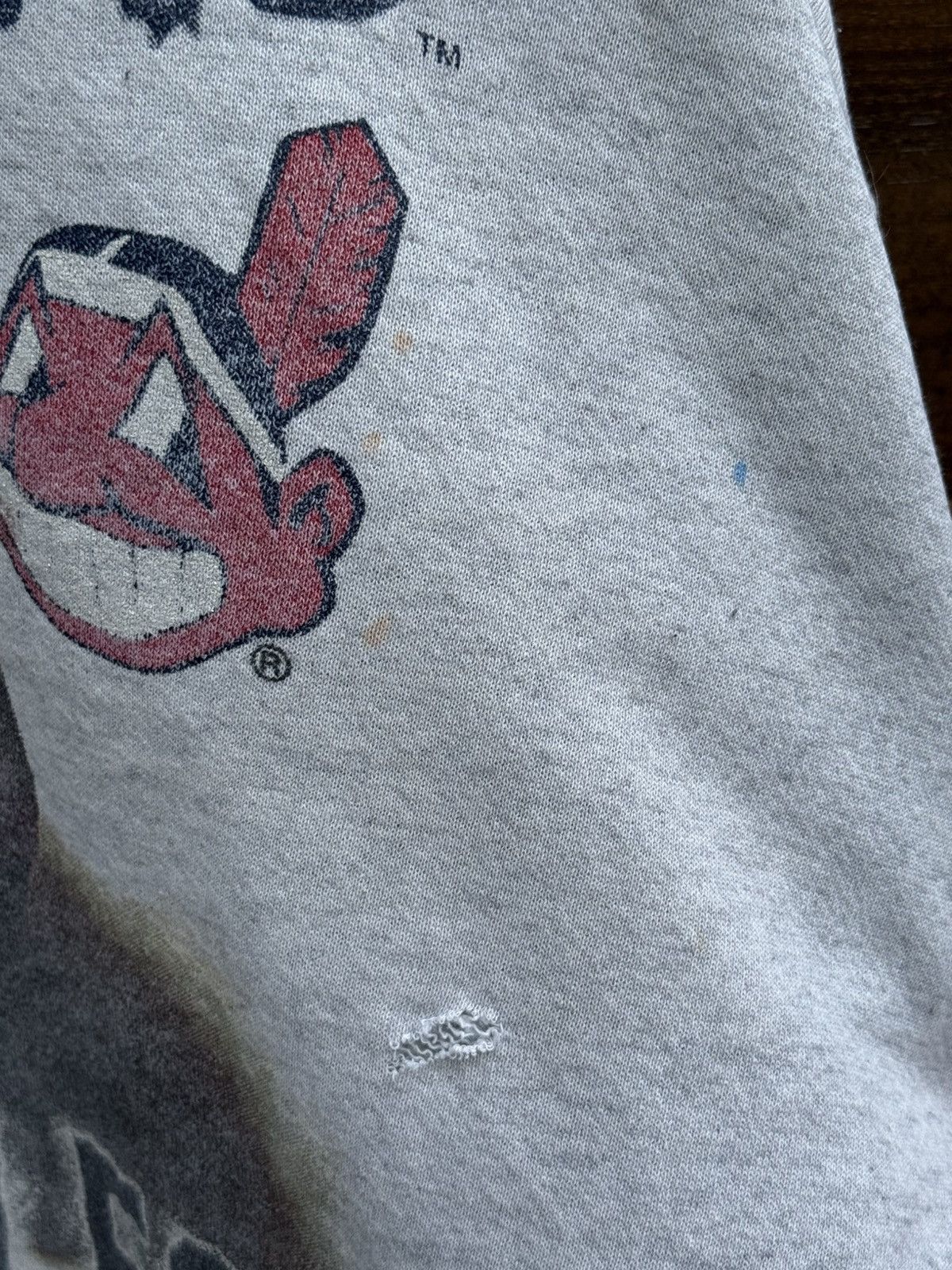 Vintage Vintage 1995 Cleveland Indians Sweatshirt Size US XL / EU 56 / 4 - 3 Thumbnail