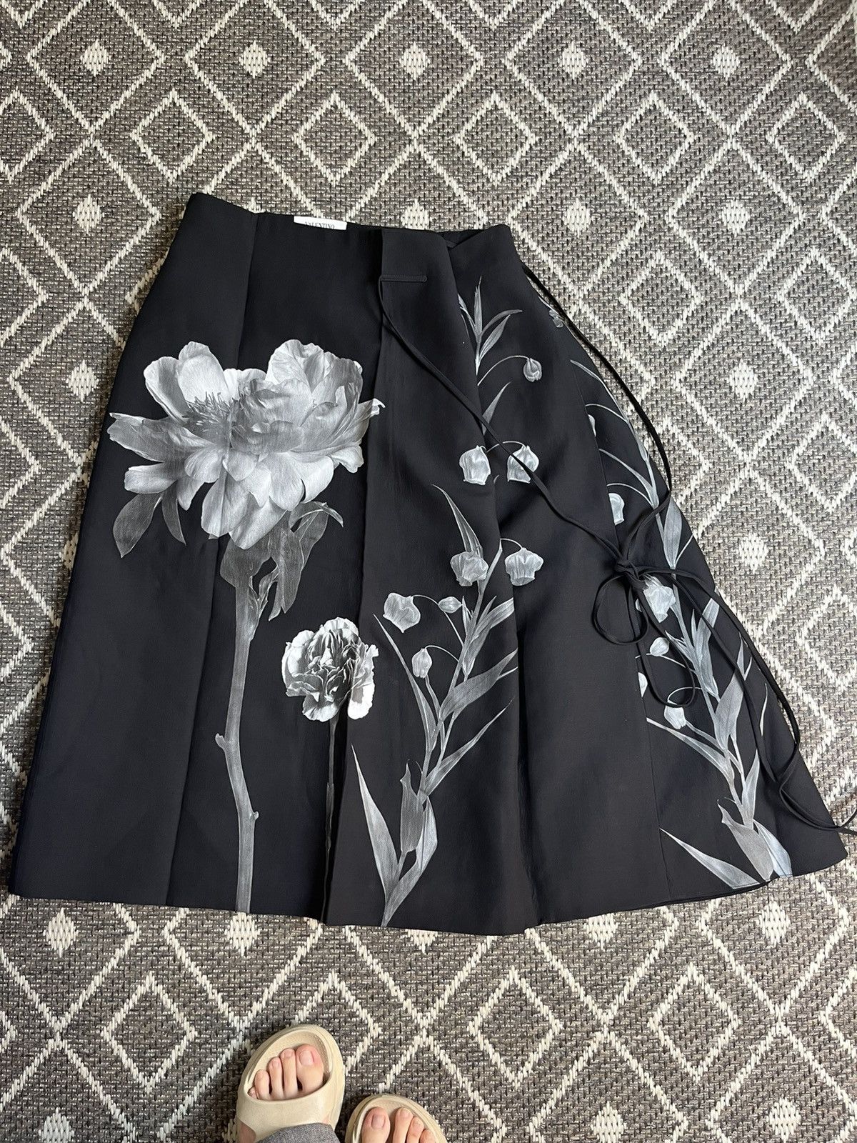 Valentino Valentino 21FW runway floral skirt Size 27" / US 4 / IT 40 - 1 Thumbnail