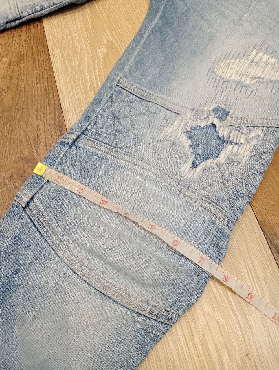 Vanquish VANQUISH JAPAN DISTRESSED BIKER JEANS - SIZE 30 Size US 30 / EU 46 - 17 Thumbnail