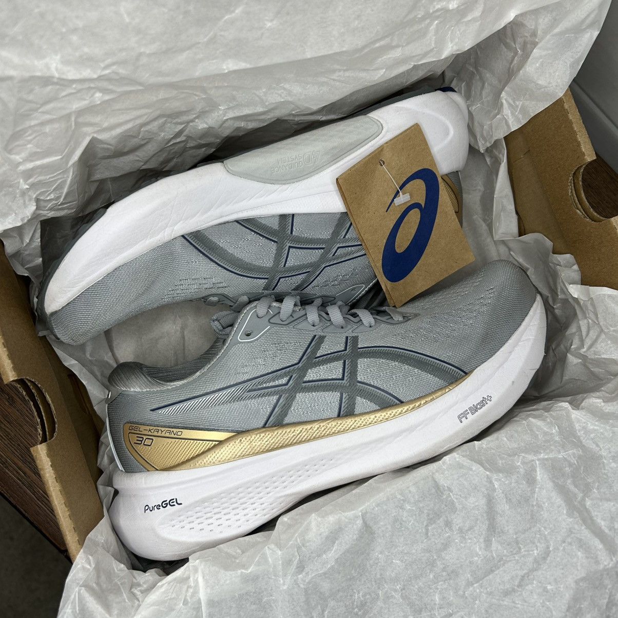 Asics ASICS Gel-Kayano 30 Gray Running Shoes Women Size 7.5 Size US 7.5 / IT 37.5 - 8 Thumbnail