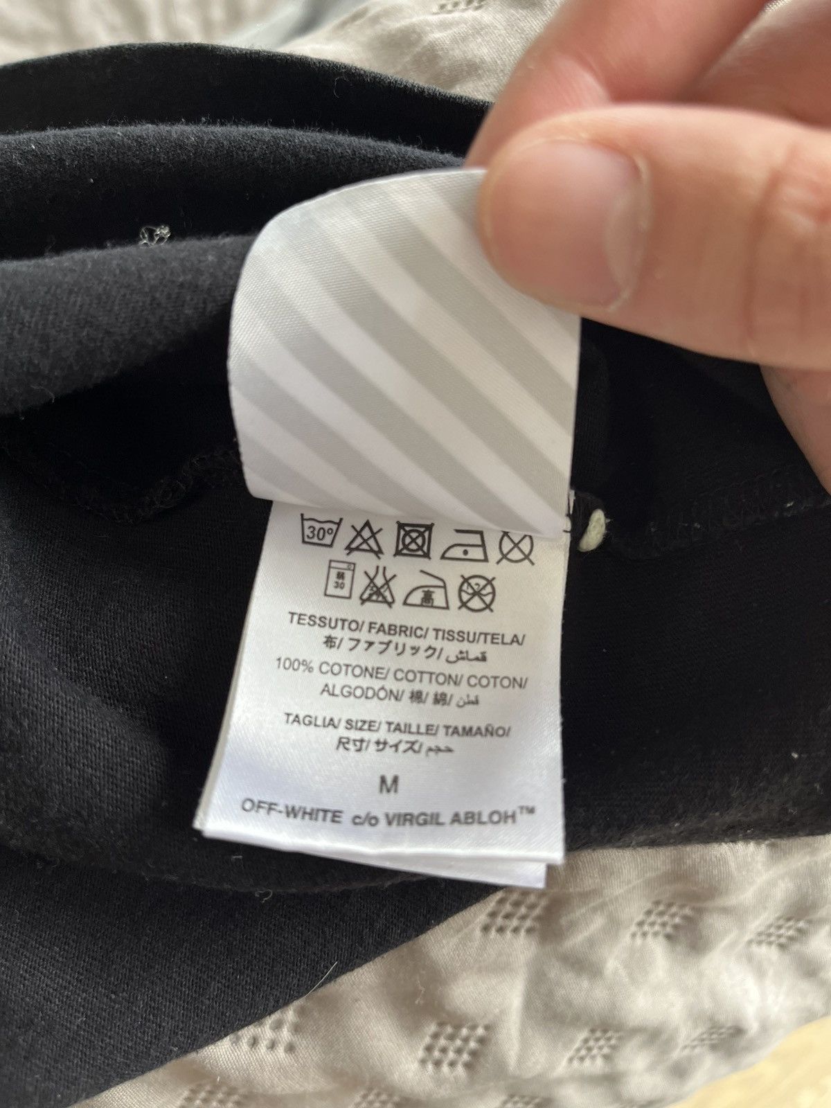 Off-White × Virgil Abloh Longsleeve Off-White The end 2017 Size US M / EU 48-50 / 2 - 7 Thumbnail