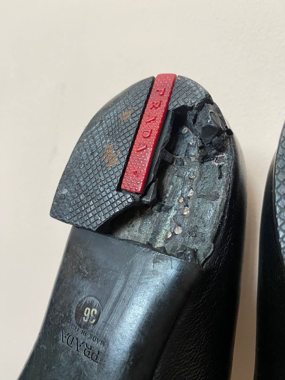 Prada Prada Patent leather ballet flats Size US 6 / IT 36 - 9 Thumbnail
