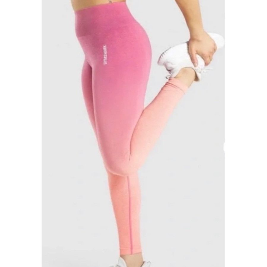 Gymshark Gymshark Womens Ombre High-Waisted Seamless Leggings Pink/Pe Size 26" / US 2 / IT 38 - 1 Thumbnail