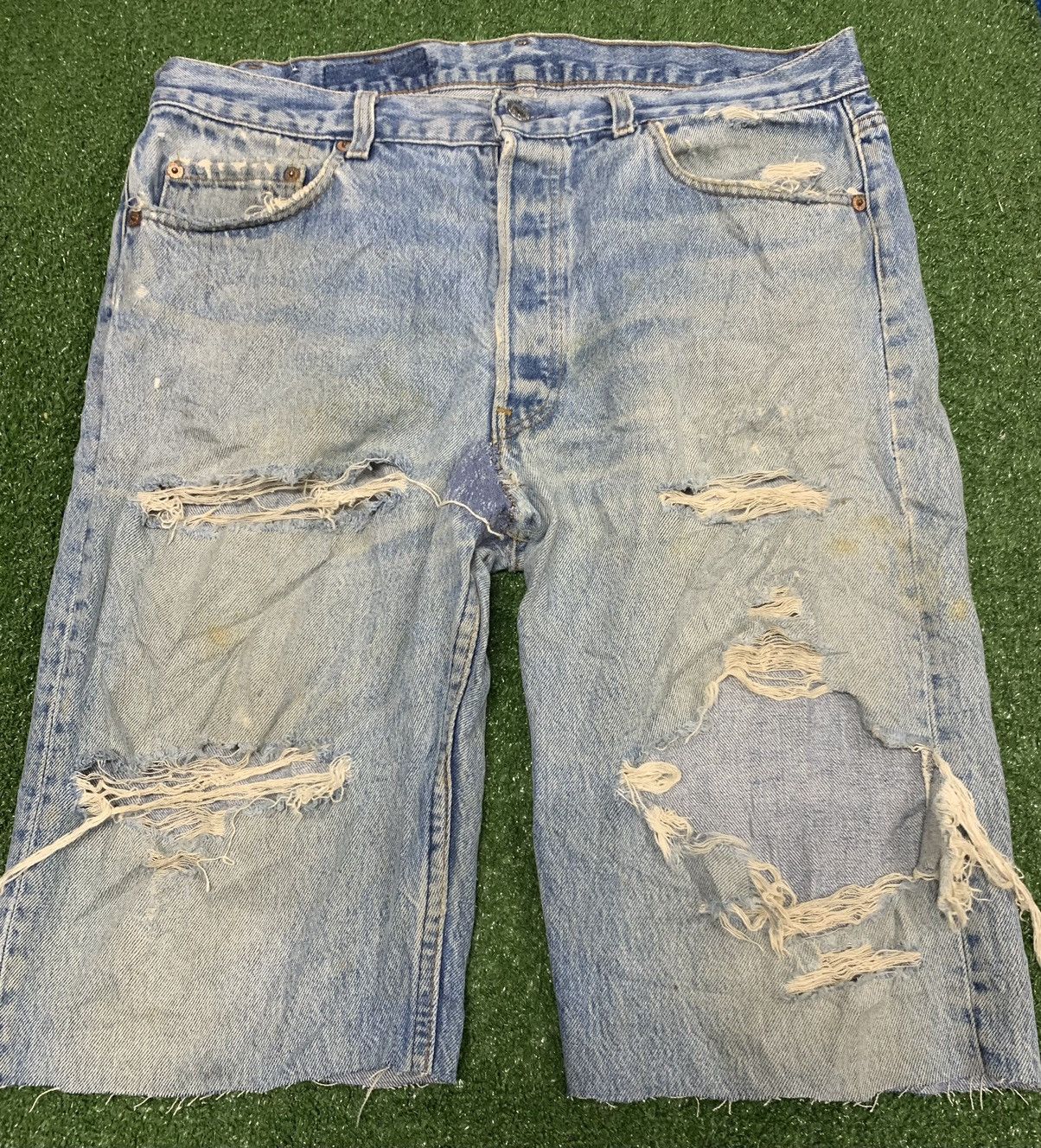 Levi's Vintage 80s Levis 501 grunge. Size US 35 - 1 Thumbnail
