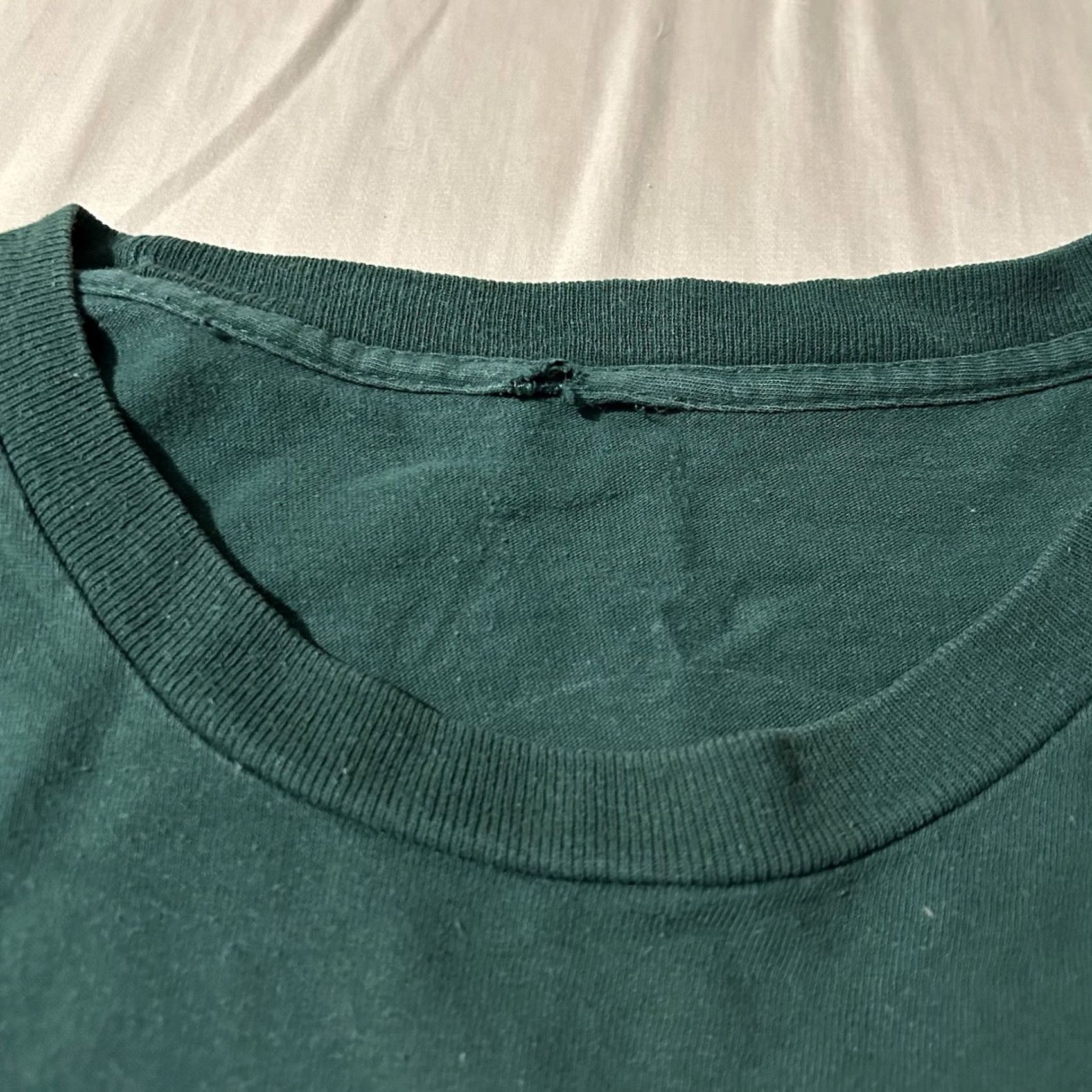 Vintage VINTAGE 90s Taz Racing Long Sleeve Shirt Size Large Men Green L Mens Shirt Size US L / EU 52-54 / 3 - 4 Thumbnail