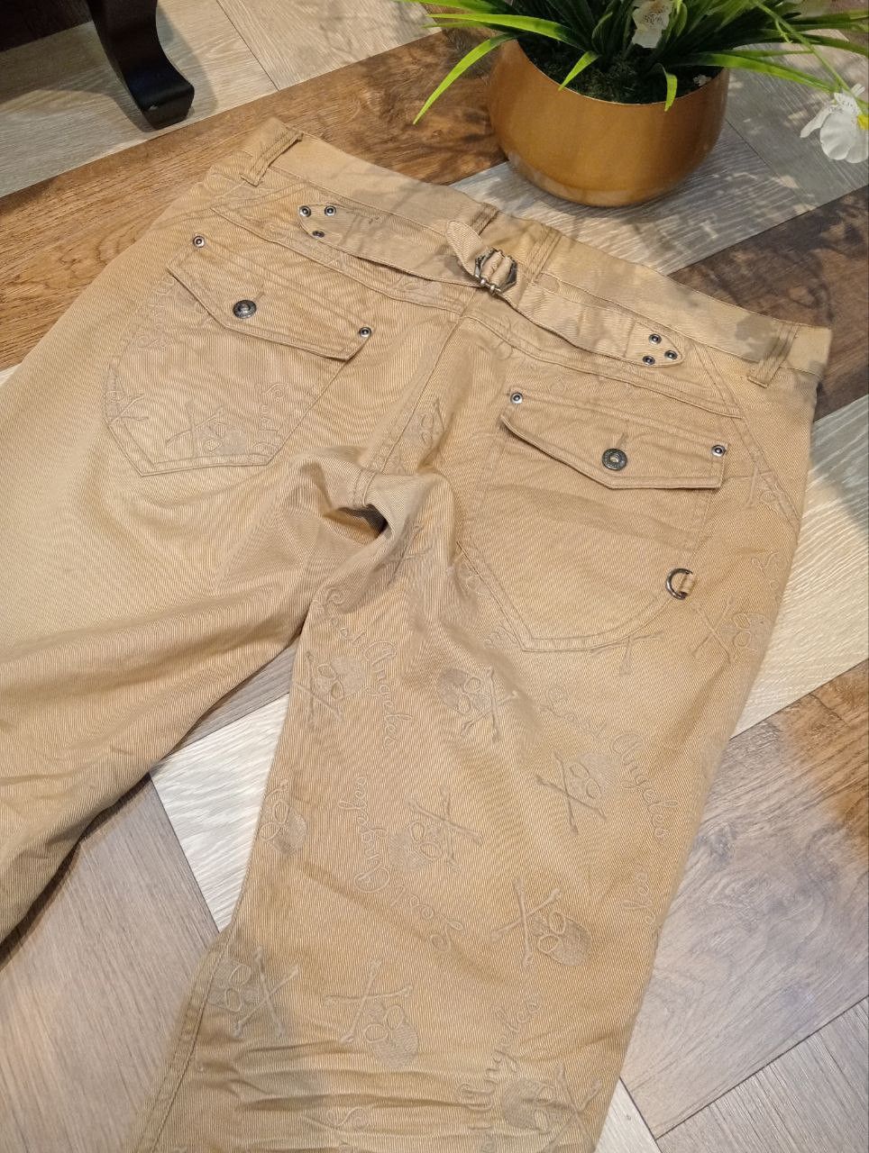 In The Attic IN THE ATTIC JAPAN EMBROIDERY SKULLS PANTS - SIZE L Size US 37 - 12 Thumbnail