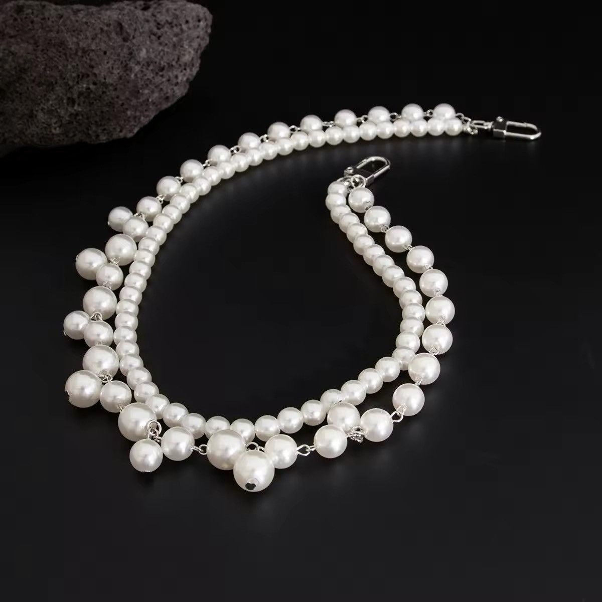 Japanese Brand × Vintage Imitation Pearl Tassel Keychain Wallet Size ONE SIZE - 5 Thumbnail
