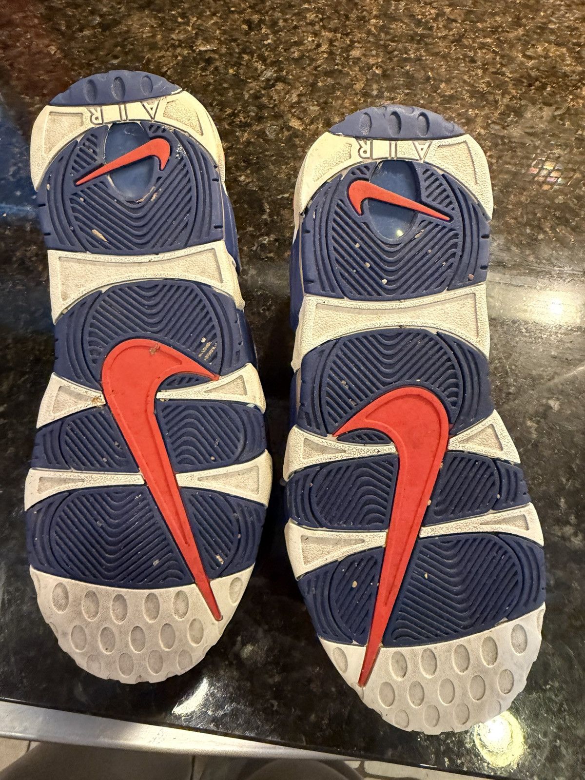 Nike Nike uptempo “knicks” Size US 11 / EU 44 - 5 Thumbnail