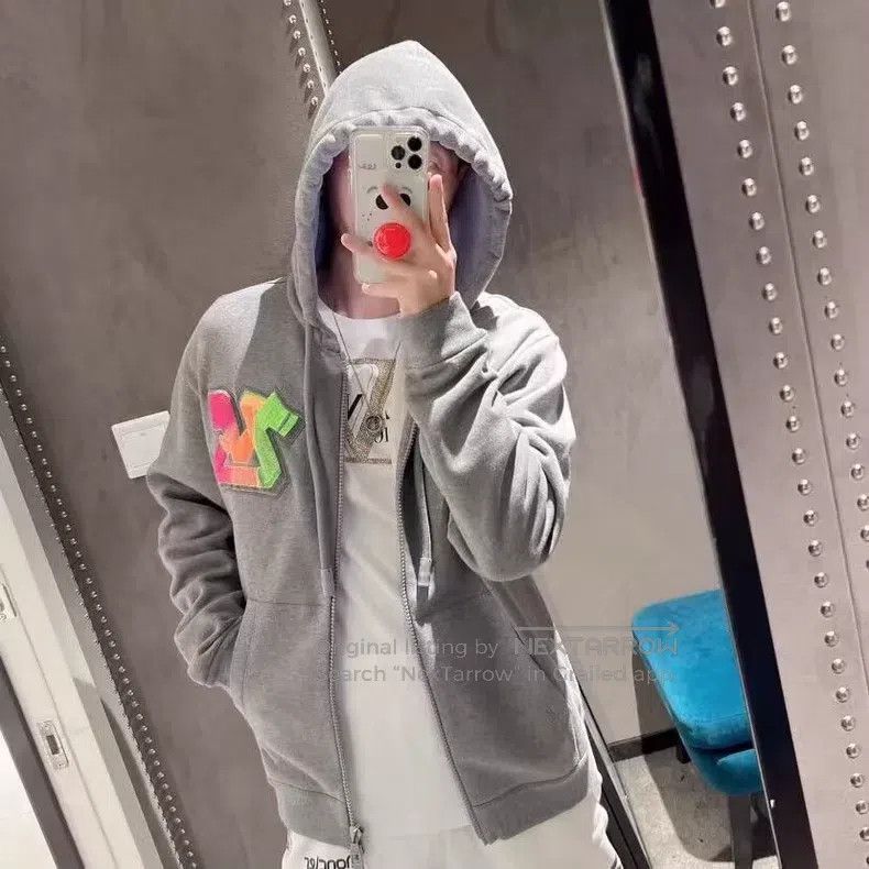 Louis Vuitton Louis Vuitton 22 Grey 3D graffiti logo printed cotton hood Size US M / EU 48-50 / 2 - 9 Thumbnail