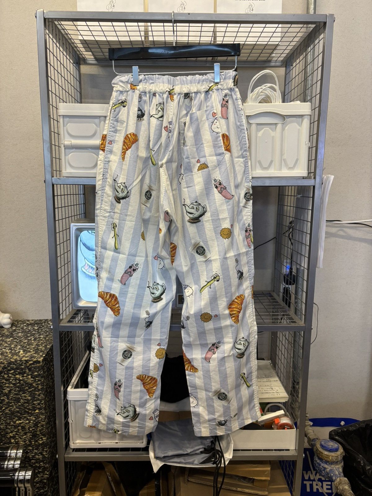 Vetements AW19 breakfast print pyjama pants Size US 30 / EU 46 - 2 Thumbnail