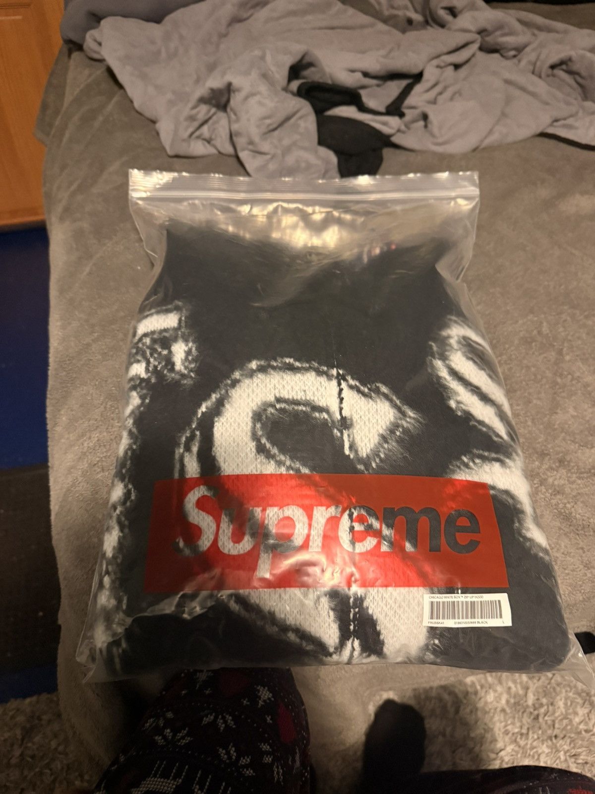 Supreme Supreme white chicago white sox hoodie Size US L / EU 52-54 / 3 - 6 Thumbnail