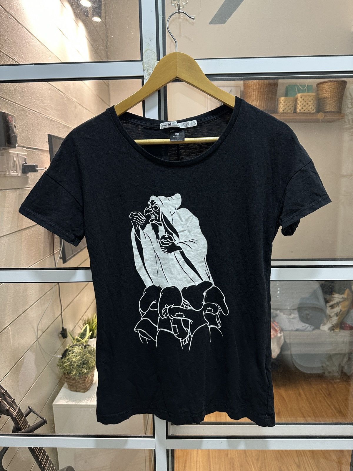 Undercover × Uniqlo Uniqlo Undercover Snow White Witch Disney Shirt Size US M / EU 48-50 / 2 - 1 Thumbnail