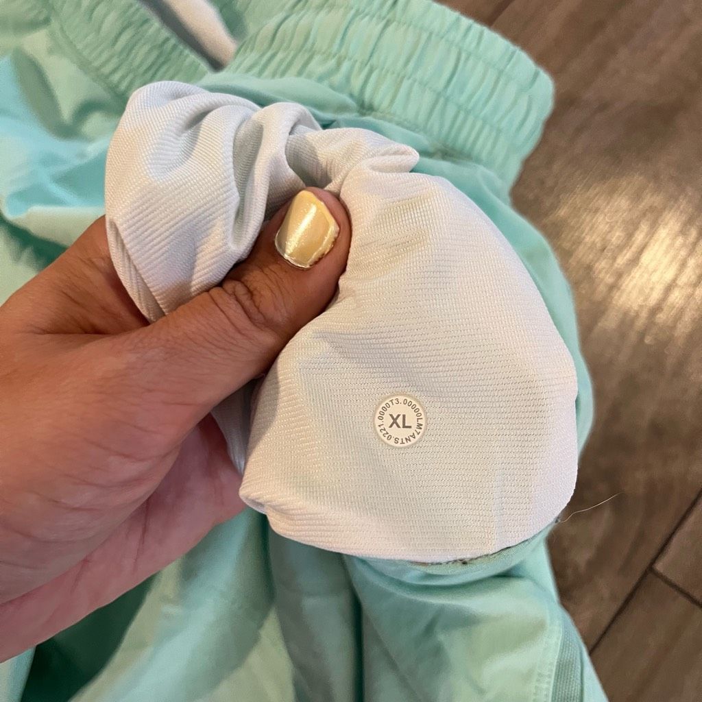 Lululemon Lululemon Blue Athletic Workout Shorts Men XL Bin E-16 Size US 40 / EU 56 - 3 Thumbnail