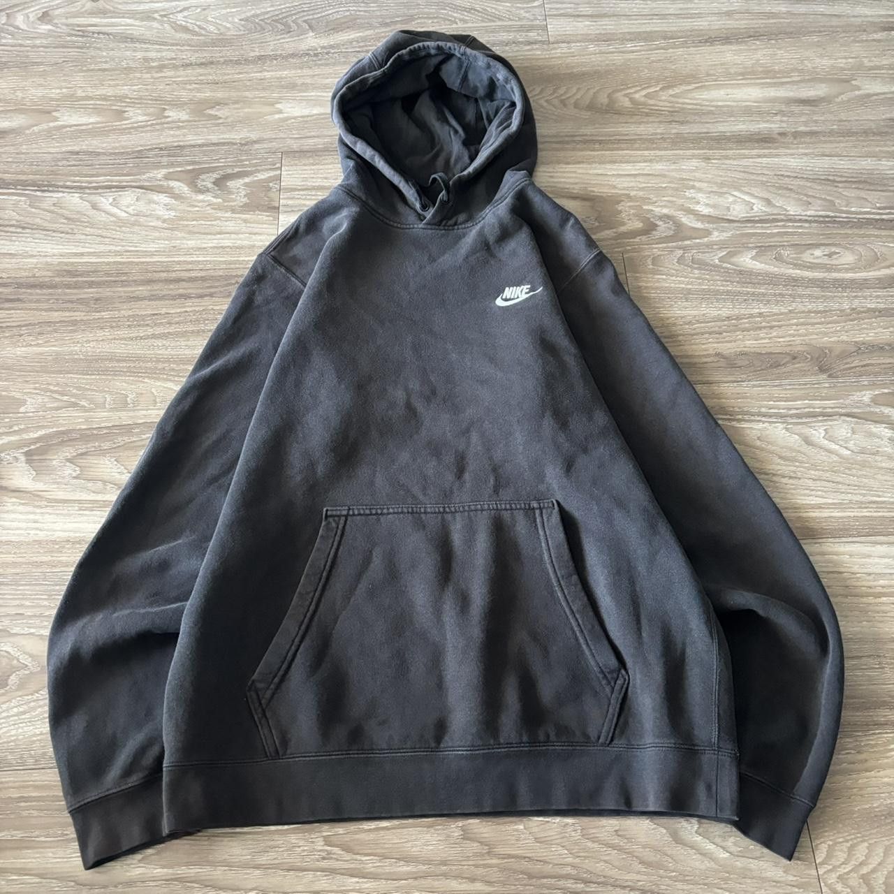 Nike Crazy Vintage Y2K/2000s Black Nike Streetwear Essential Pullover Hoodie! Size M Size US M / EU 48-50 / 2 - 1 Thumbnail
