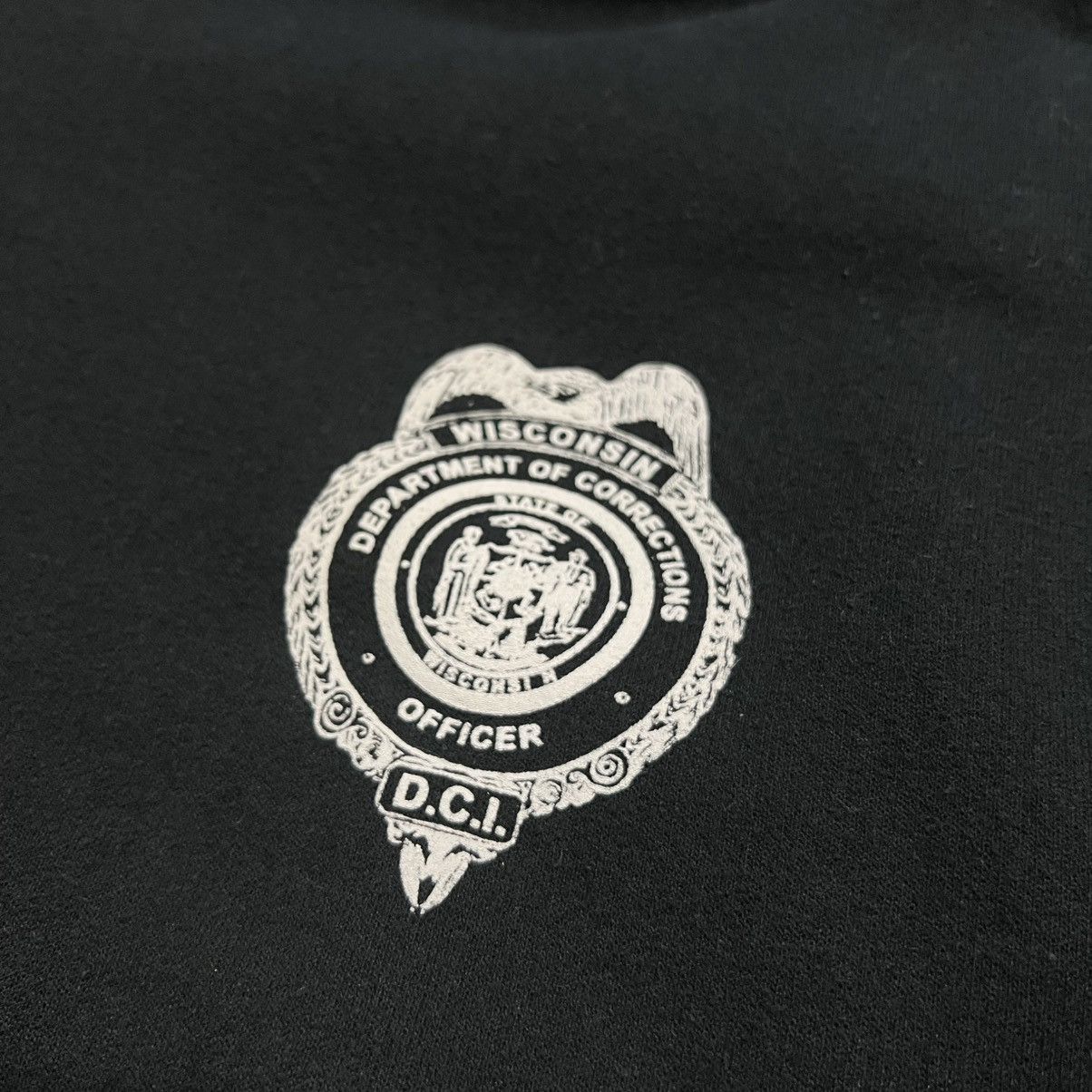 Vintage Wisconsin Department of Corrections Police Hoodie Hand Cuffs Size US L / EU 52-54 / 3 - 6 Thumbnail