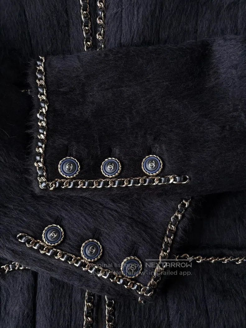 Chanel Chanel Classic four-pocket black gold chain jacket Size XXS / US 00 / IT 34 - 4 Thumbnail